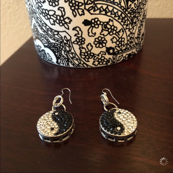 Ying Yang Earrings - Picture 2 of 5